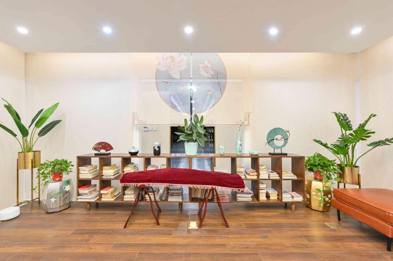 Xingshe Alley Courtyard Hotel Beijing Wangfujing Forbidden City Branch - Breakfast Included & English Speaking Reception & Free Wifi And Laundry Room & Hutong Culture & Cat-Keeping & Flower-Growing Terrace & One Day Tour Service & Free Coffee Екстериор снимка
