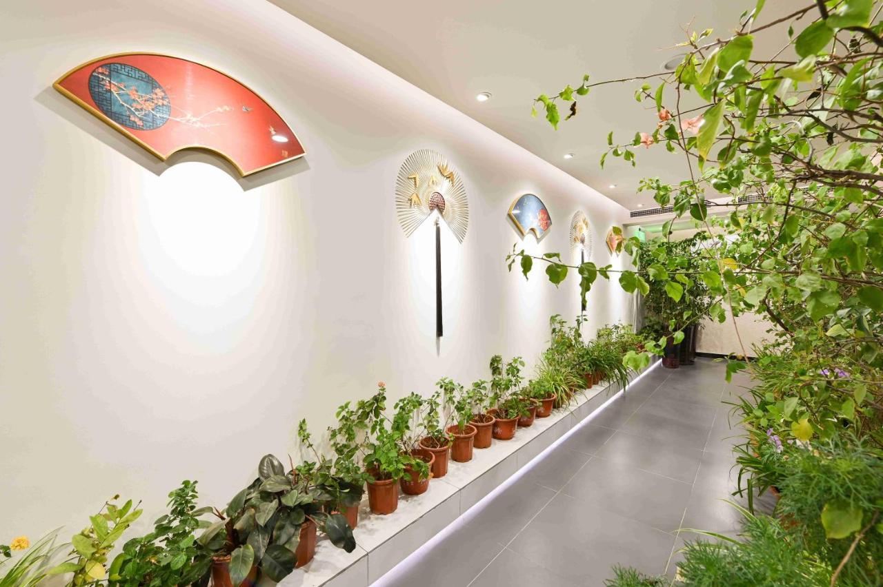 Xingshe Alley Courtyard Hotel Beijing Wangfujing Forbidden City Branch - Breakfast Included & English Speaking Reception & Free Wifi And Laundry Room & Hutong Culture & Cat-Keeping & Flower-Growing Terrace & One Day Tour Service & Free Coffee Екстериор снимка