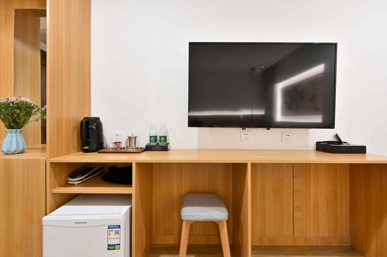 Xingshe Alley Courtyard Hotel Beijing Wangfujing Forbidden City Branch - Breakfast Included & English Speaking Reception & Free Wifi And Laundry Room & Hutong Culture & Cat-Keeping & Flower-Growing Terrace & One Day Tour Service & Free Coffee Екстериор снимка